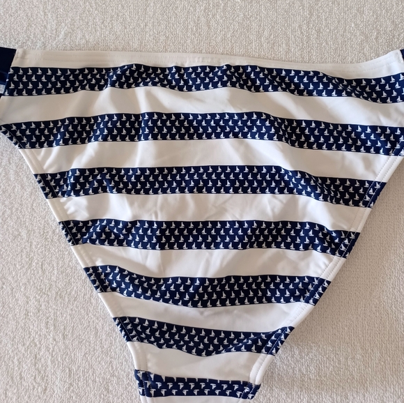 VENUS Strappy Side Bikini Bottom, size 12 - Picture 8 of 10